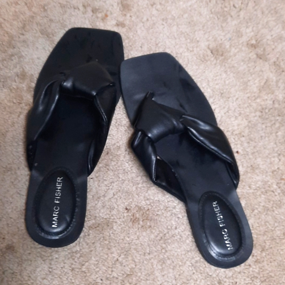 Black March fisher dressy sandles